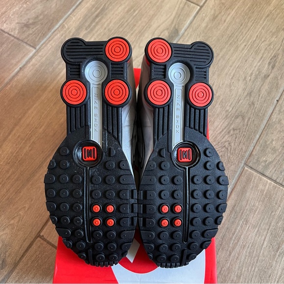 Nike Shox R4 - Picture 8 of 8